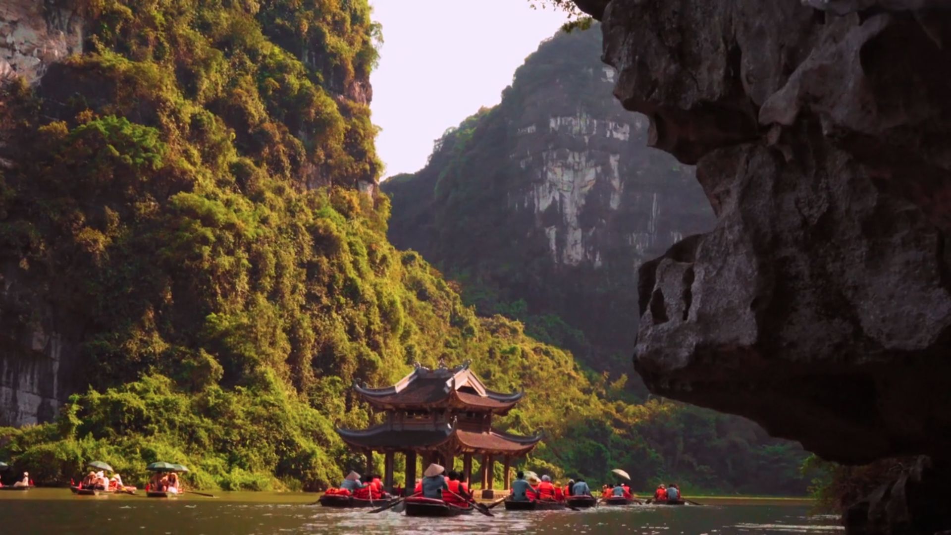 Pagoda on the water from Vietnam Chronicles